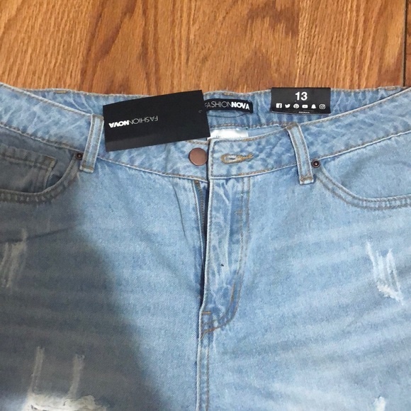 Fashion Nova Mom Ankle Jeans - Picture 3 of 7